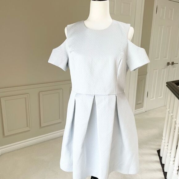 ✨HOST PICK✨Elle by RW&CO Short Sleeve Mini Cocktail Dress in Baby Blue in - Picture 2 of 6